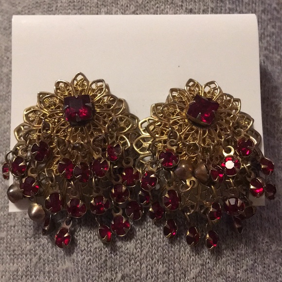 Vintage 1950’s Pair Of Clip On Gold & Ruby Earrings - Picture 1 of 4
